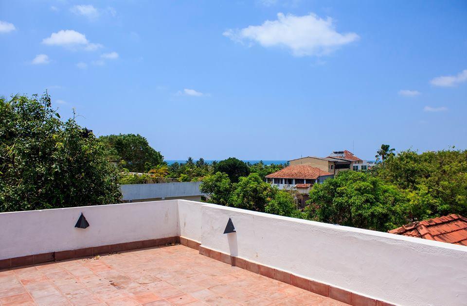 The Vintage Club Hostel Dehiwala-Mount Lavinia Exteriör bild